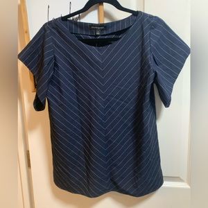 Banana Republic size Small navy blue w/ white pinstripe, short sleeve blouse NWT